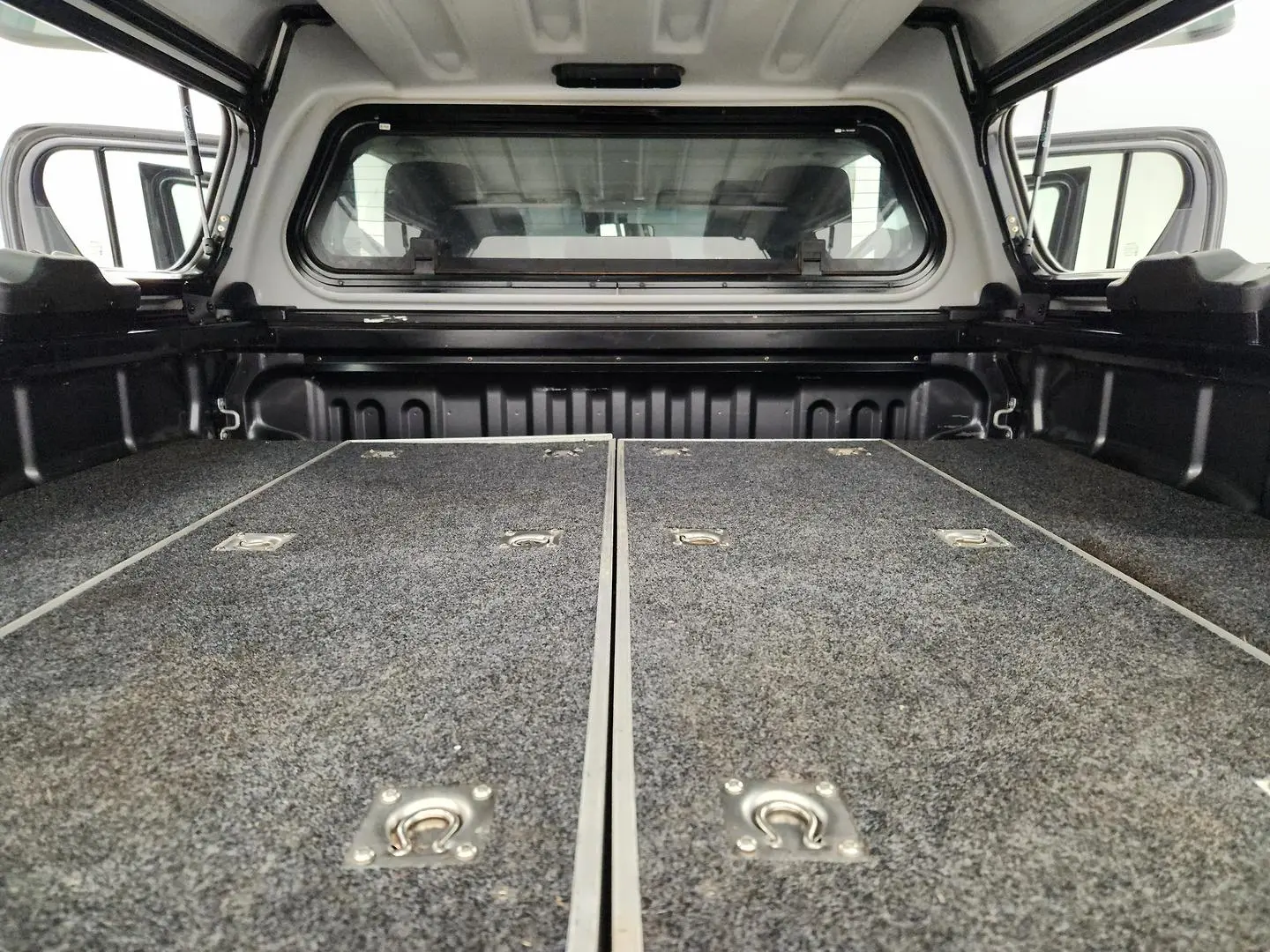 2022 Toyota Hilux Gallery Image 20