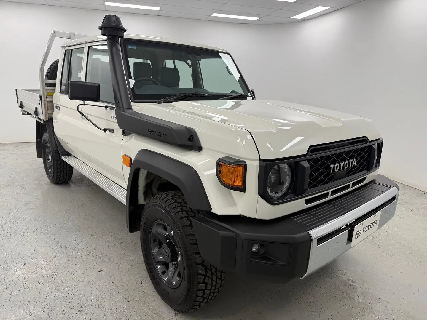 2025 Toyota Landcruiser Gallery Image 1