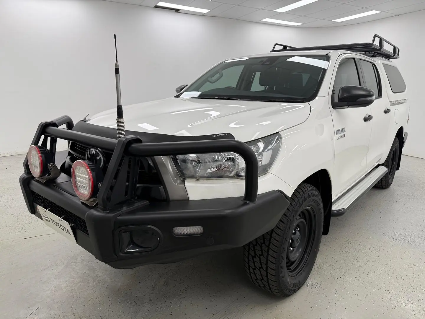 2022 Toyota Hilux Gallery Image 7