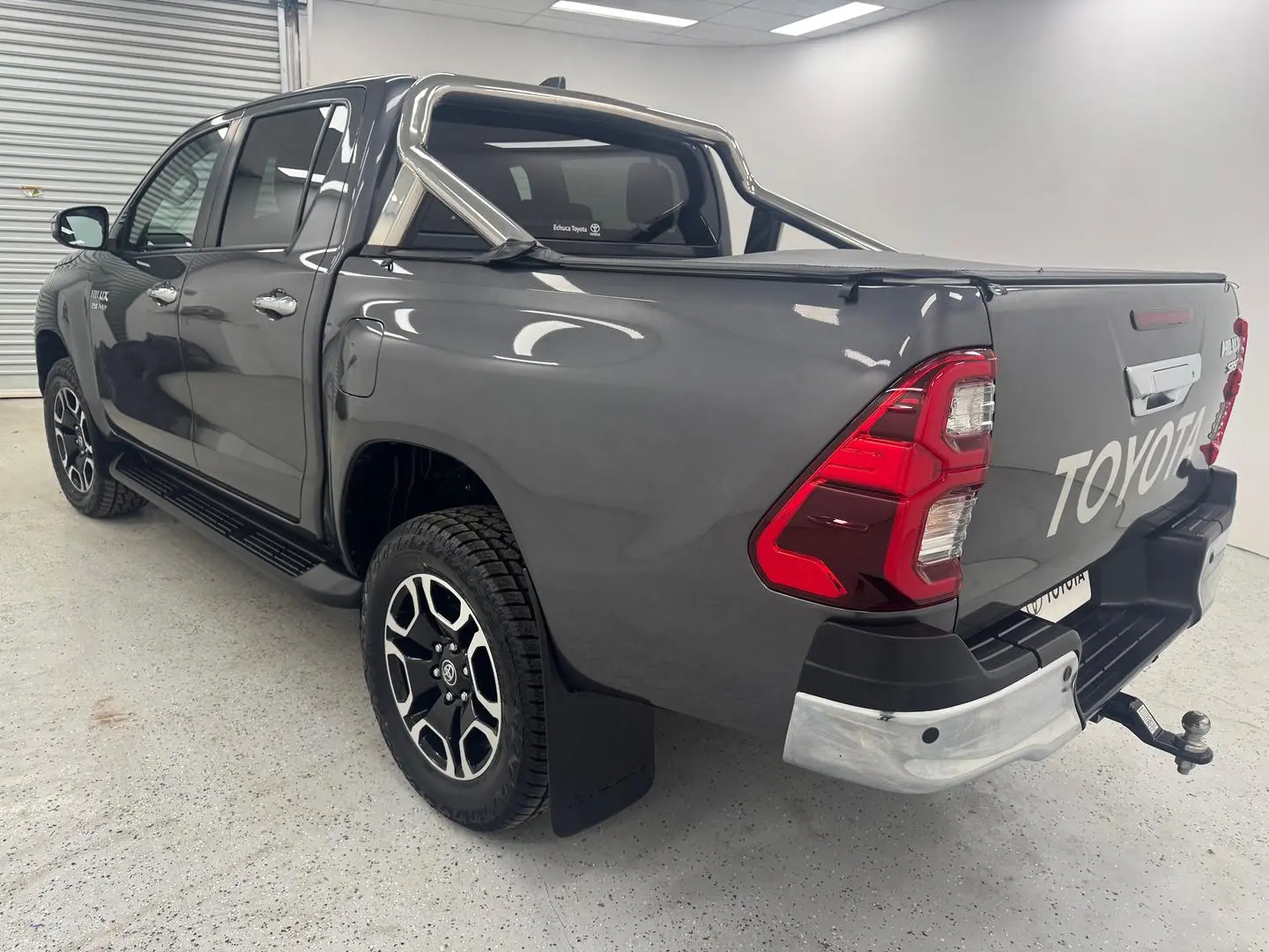 2023 Toyota Hilux Gallery Image 4