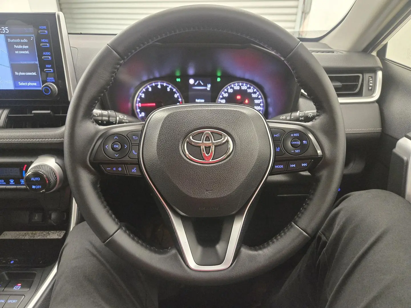 2021 Toyota RAV4 Gallery Image 26