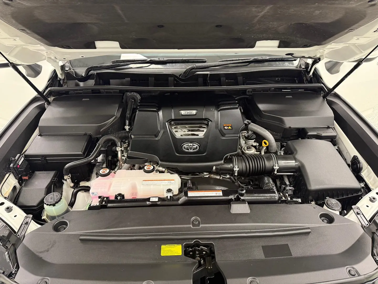 2024 Toyota Landcruiser Gallery Image 25