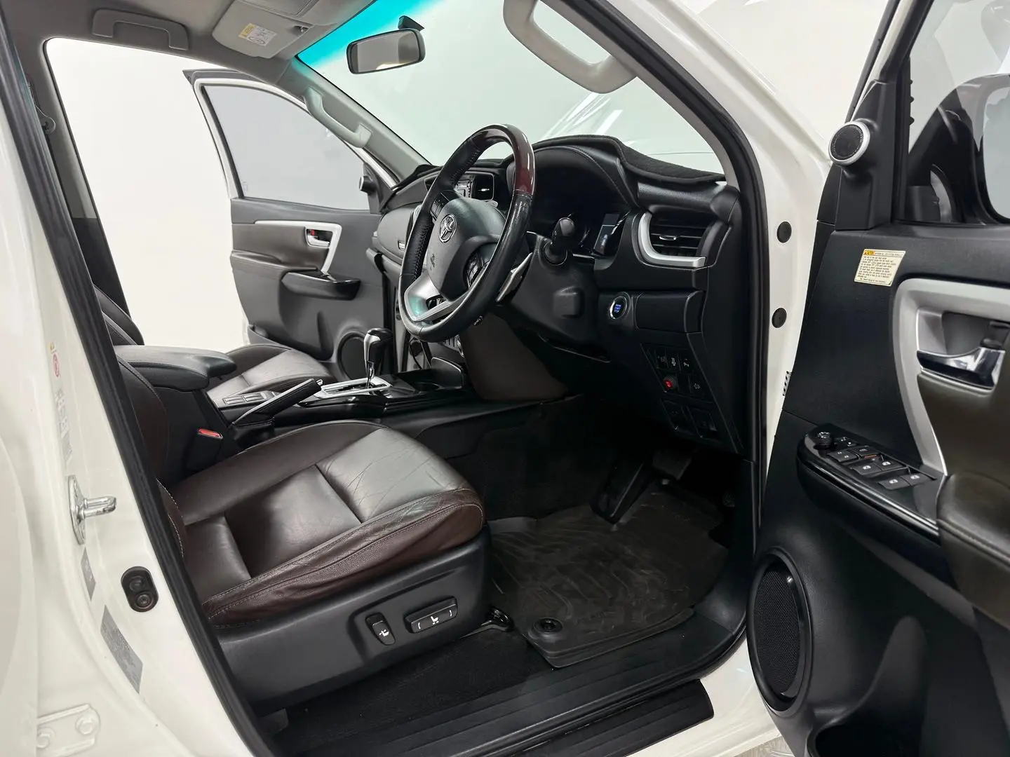 2019 Toyota Fortuner Gallery Image 18