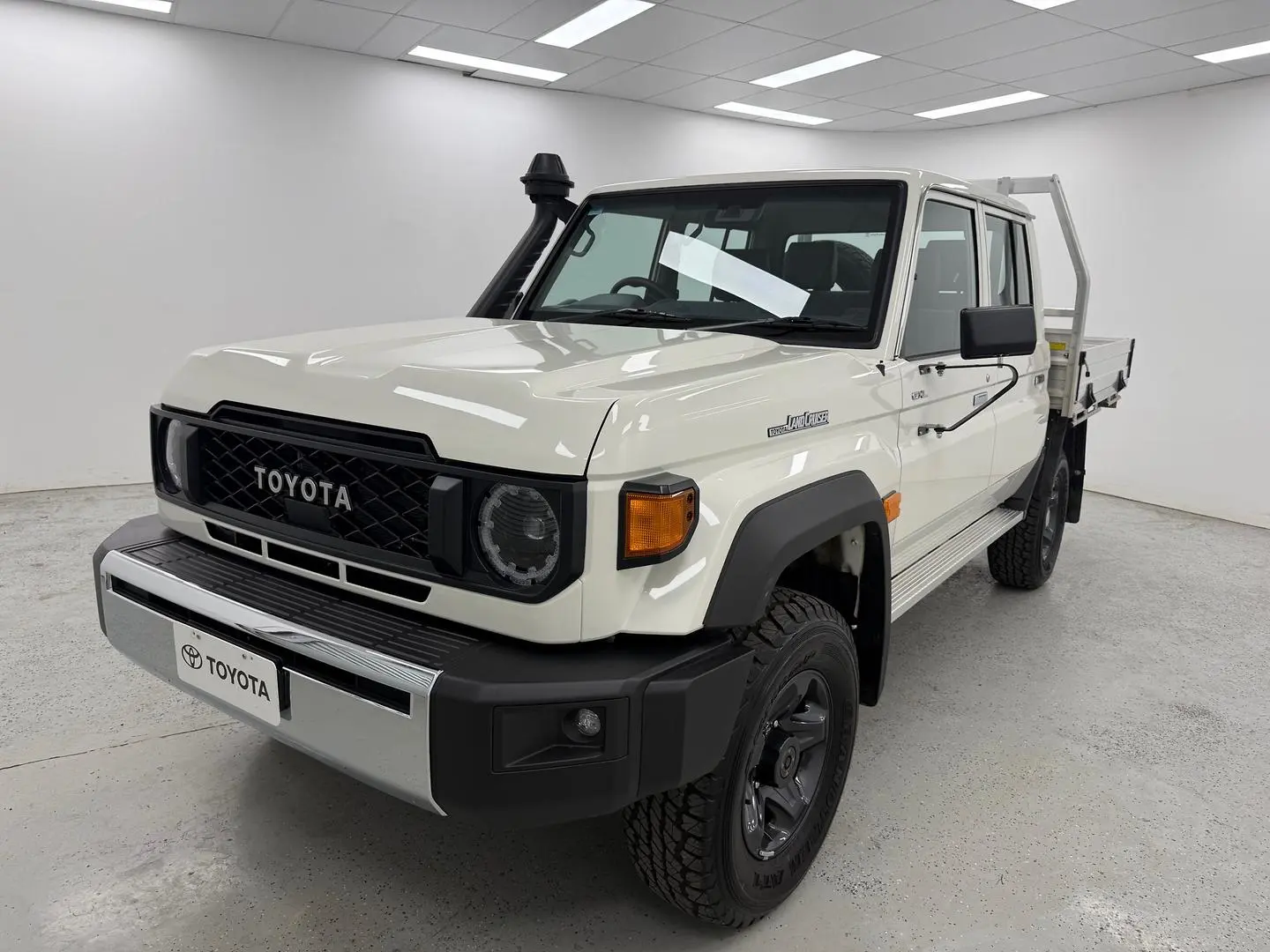 2025 Toyota Landcruiser Gallery Image 7