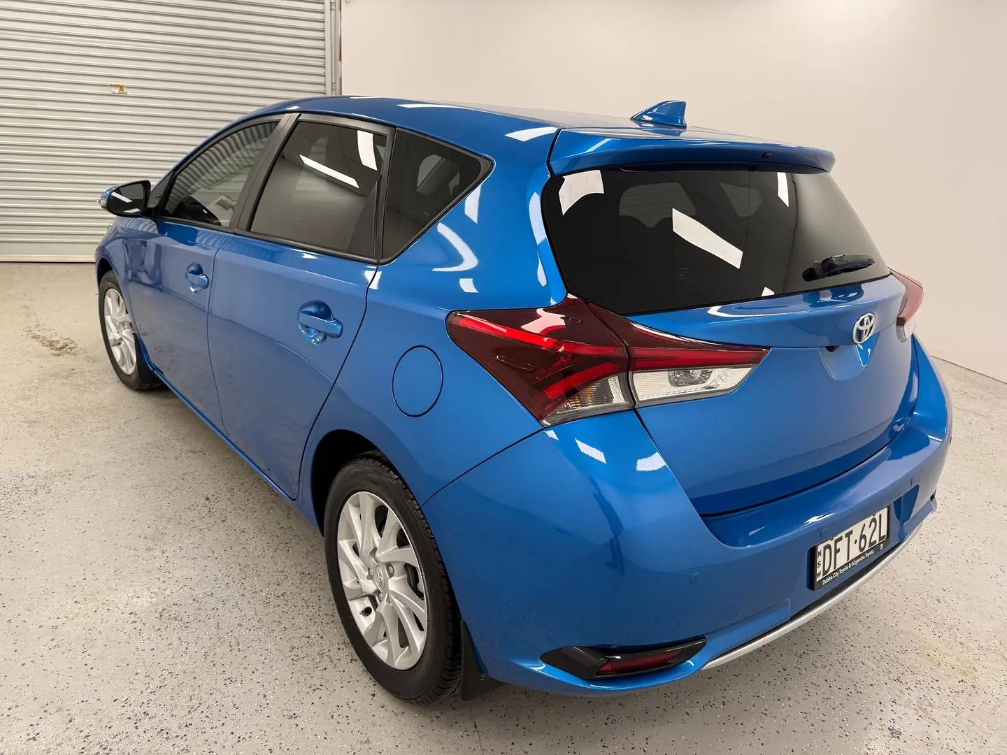 2016 Toyota Corolla Gallery Image 5