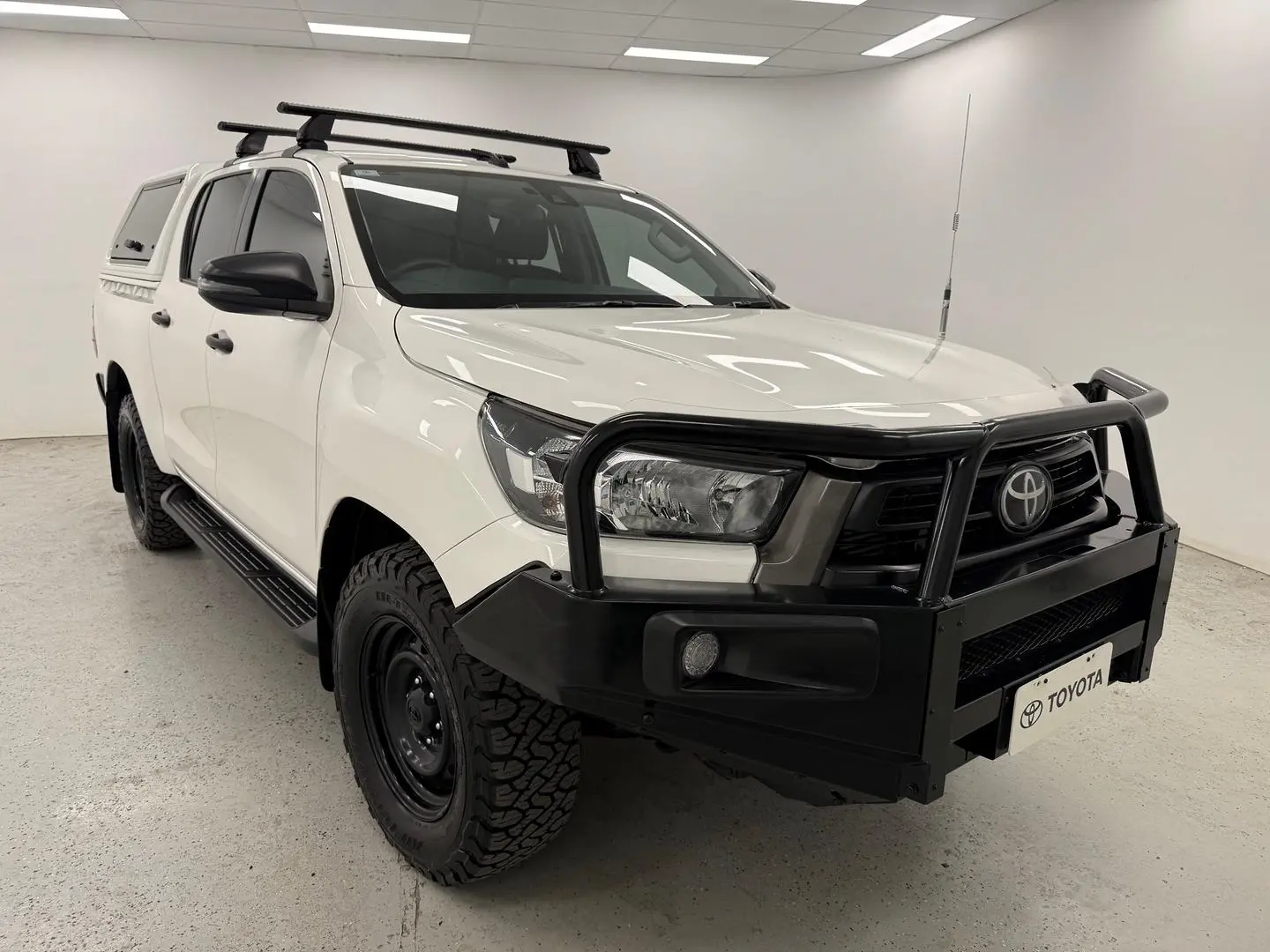 2020 Toyota Hilux Gallery Image 1