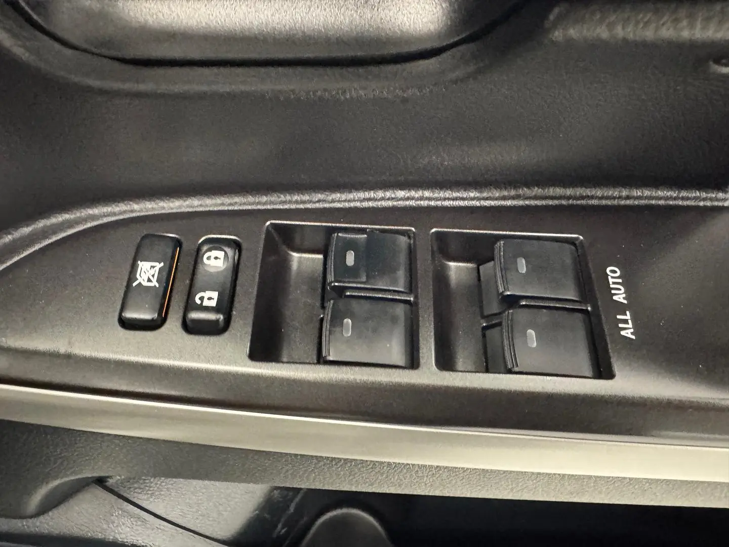 2021 Toyota Landcruiser Gallery Image 25