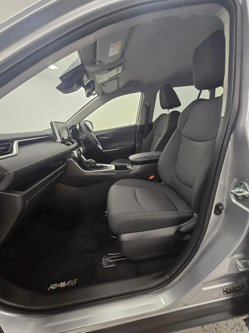 2022 Toyota RAV4 Gallery Image 33
