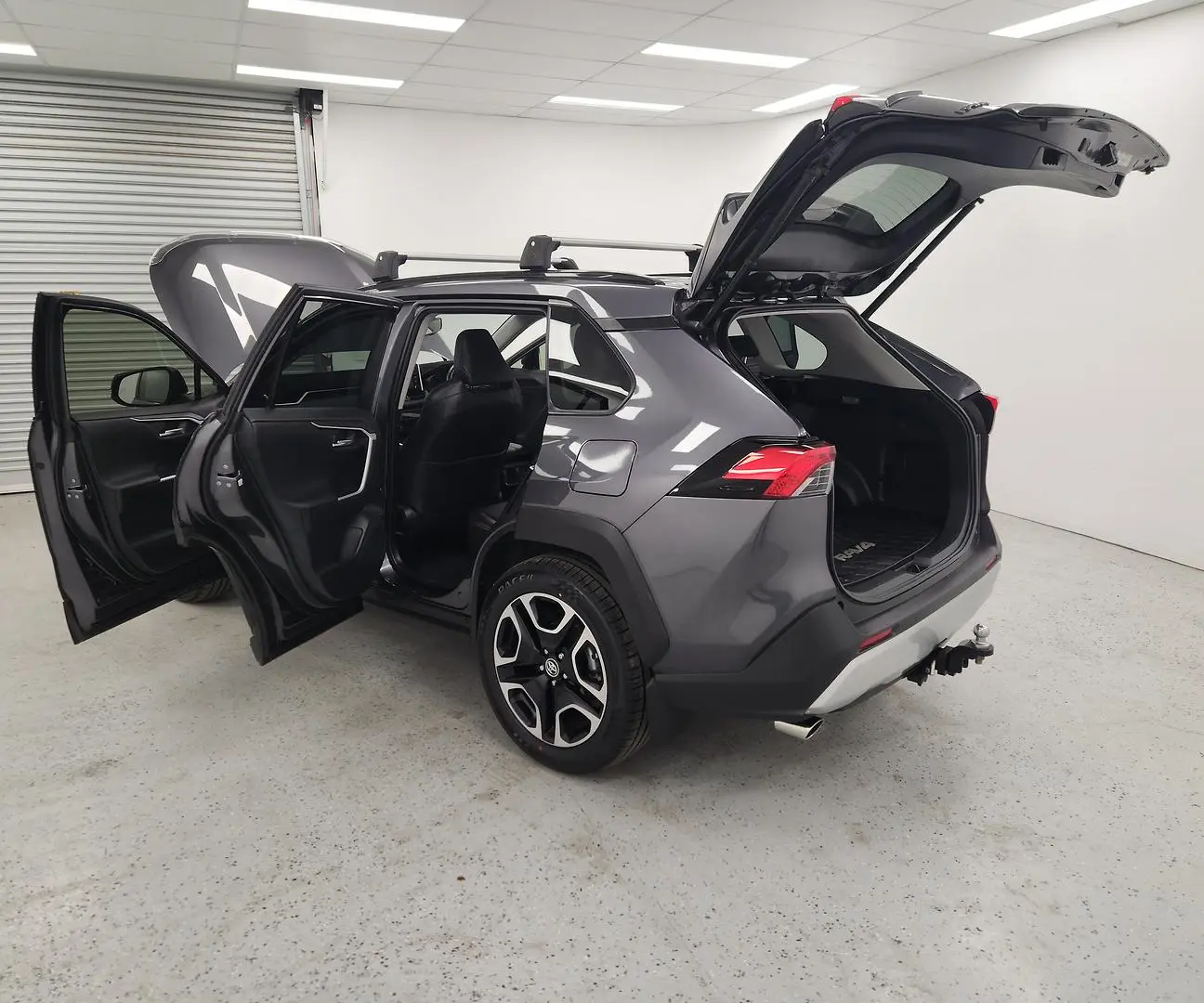 2019 Toyota RAV4 Gallery Image 11