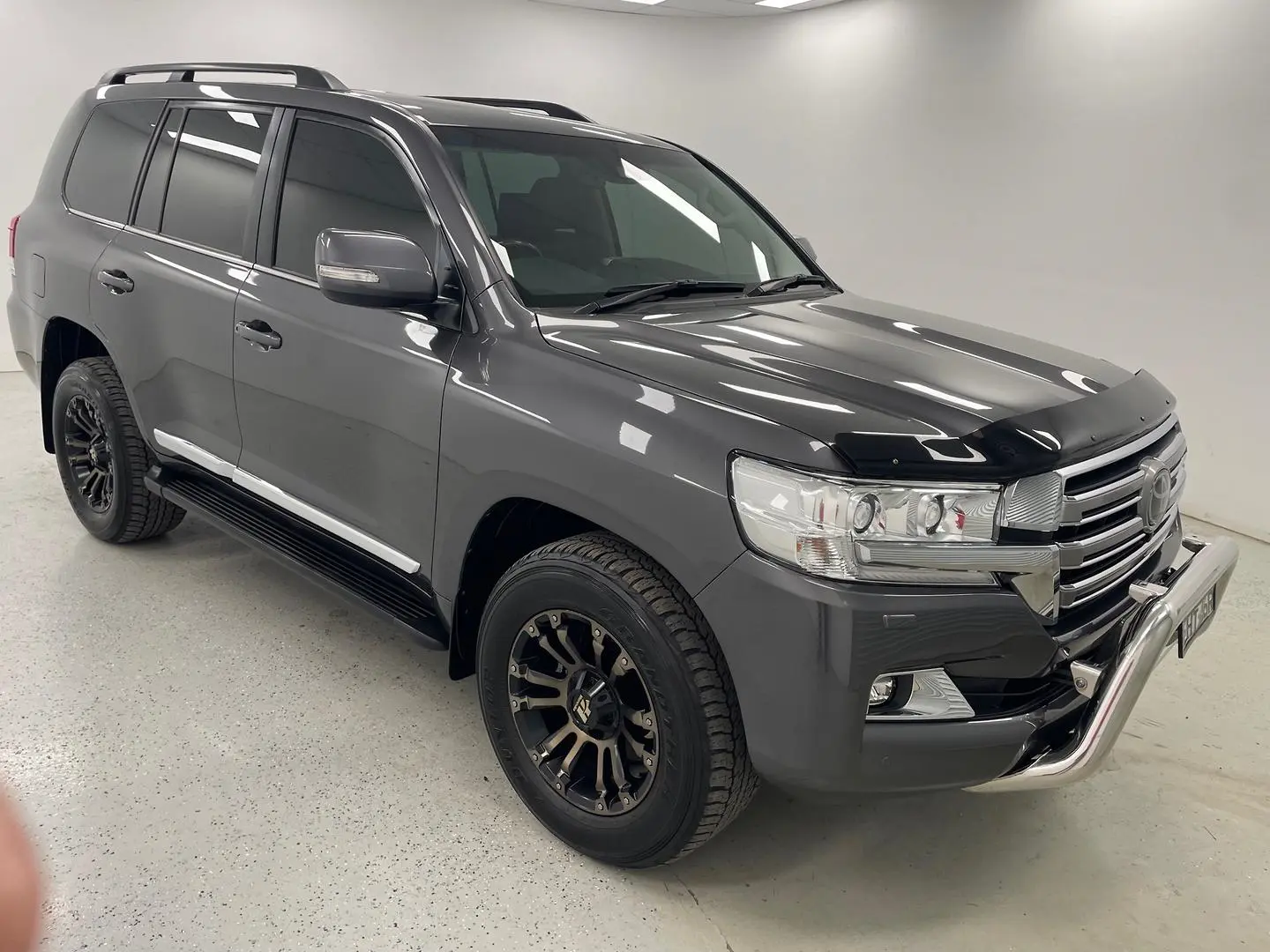 2020 Toyota Landcruiser Gallery Image 1