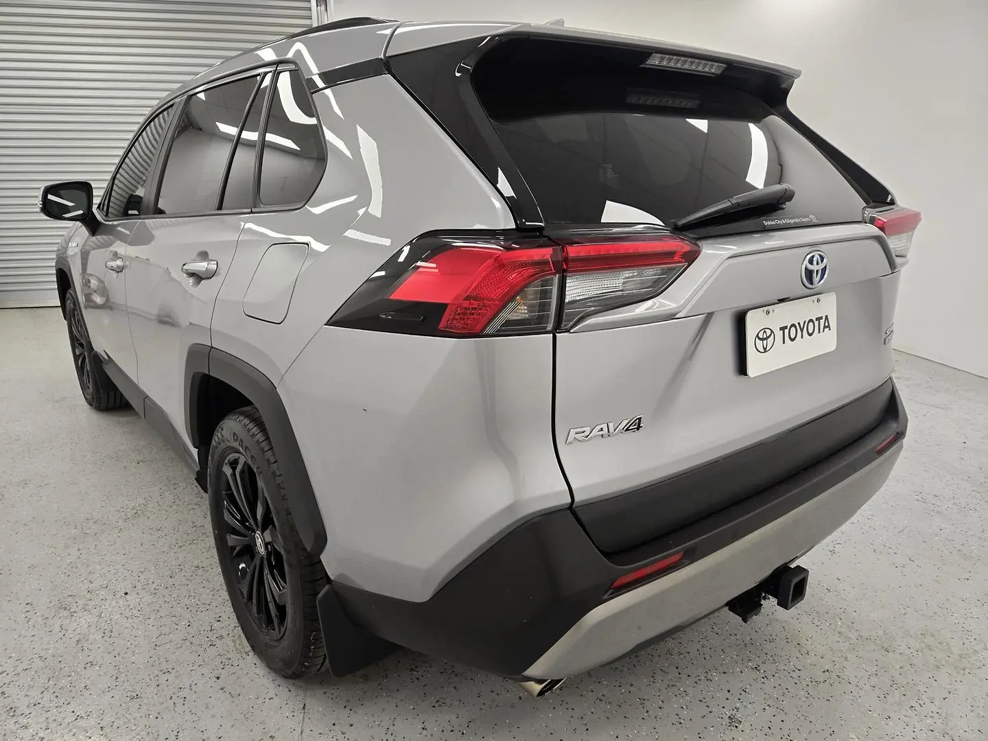2022 Toyota RAV4 Gallery Image 5