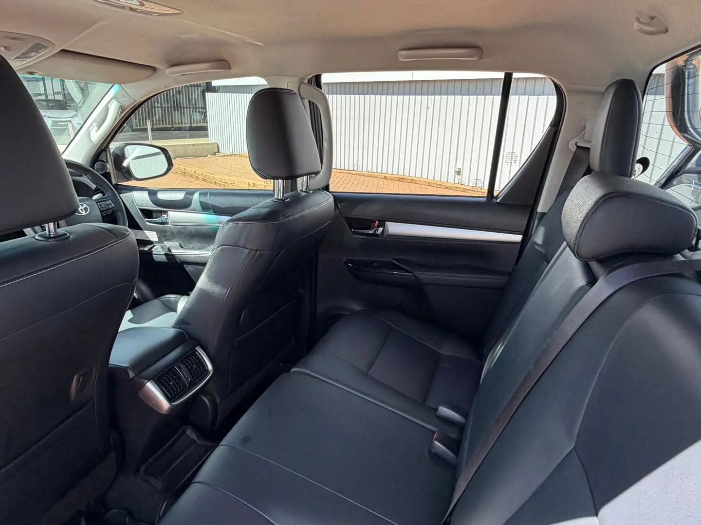 2021 Toyota Hilux Gallery Image 24