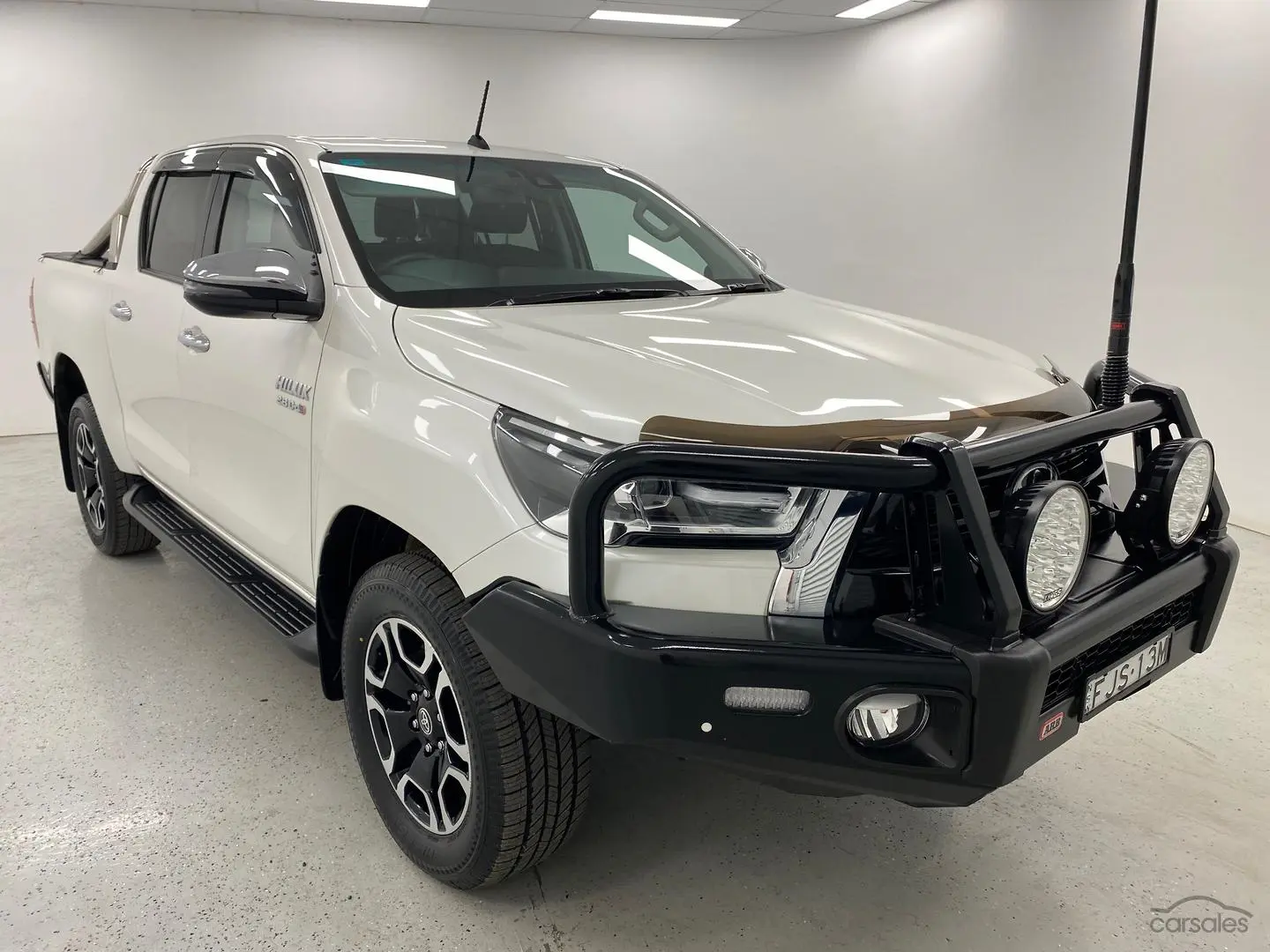 2020 Toyota Hilux Image 1