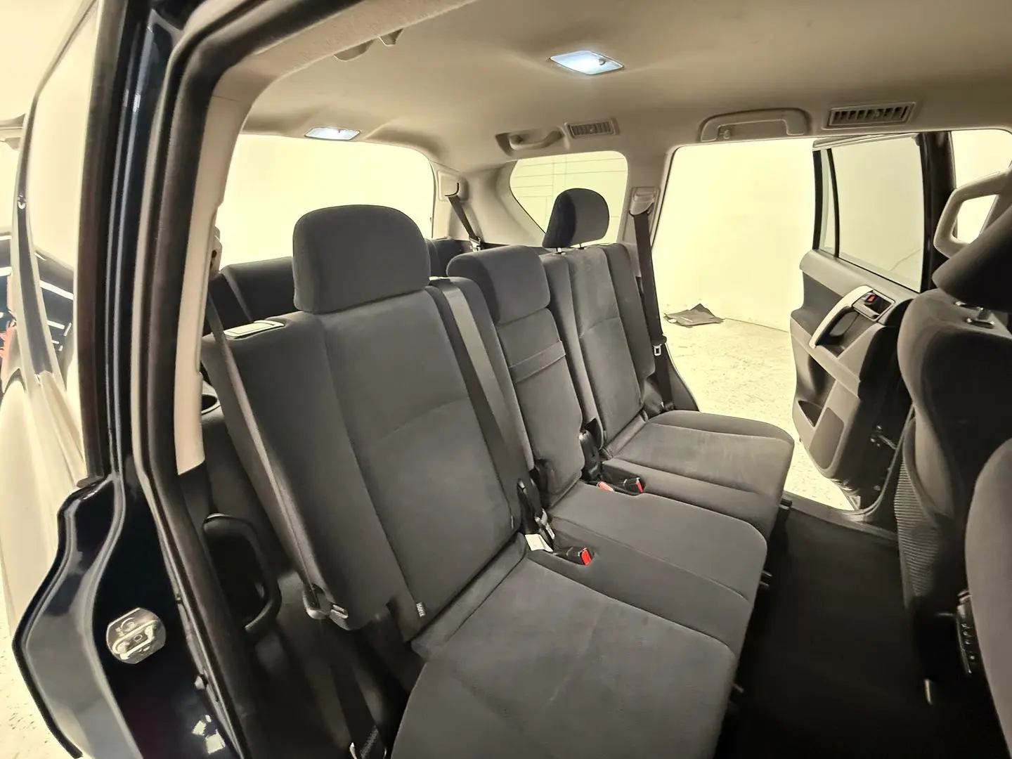 2022 Toyota Landcruiser Prado Gallery Image 17