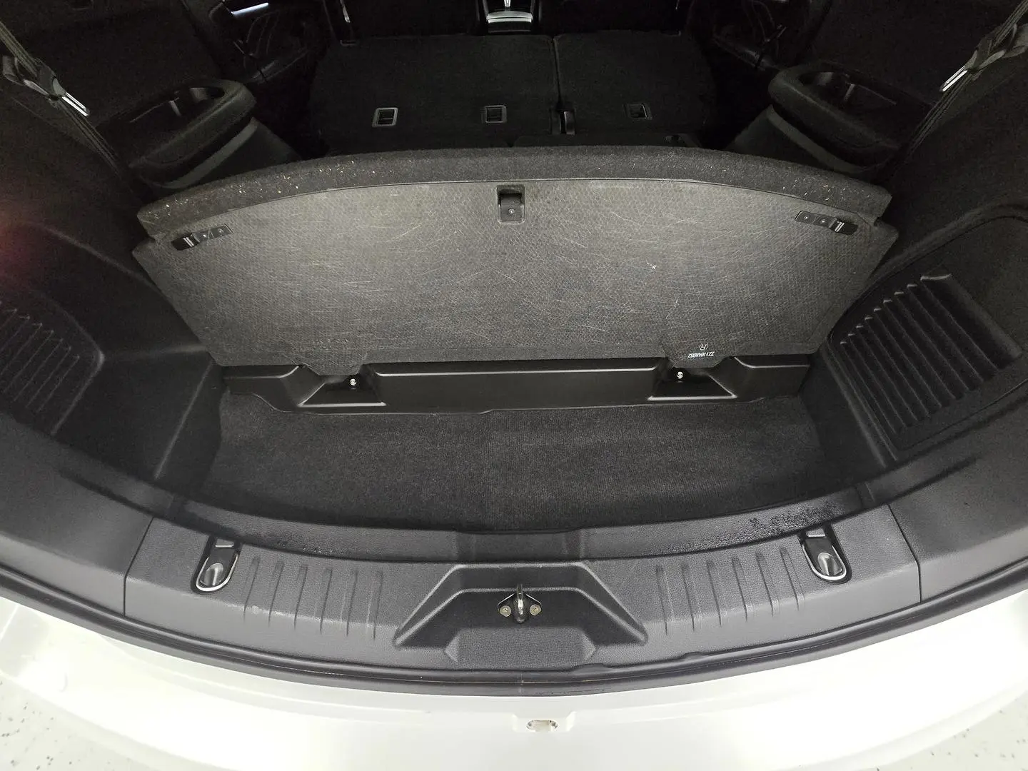 2023 Isuzu MU-X Gallery Image 34