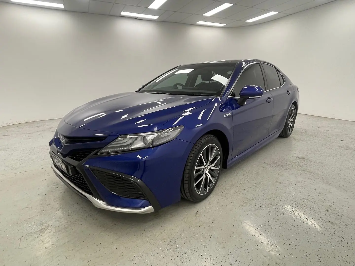 2023 Toyota Camry Gallery Image 6