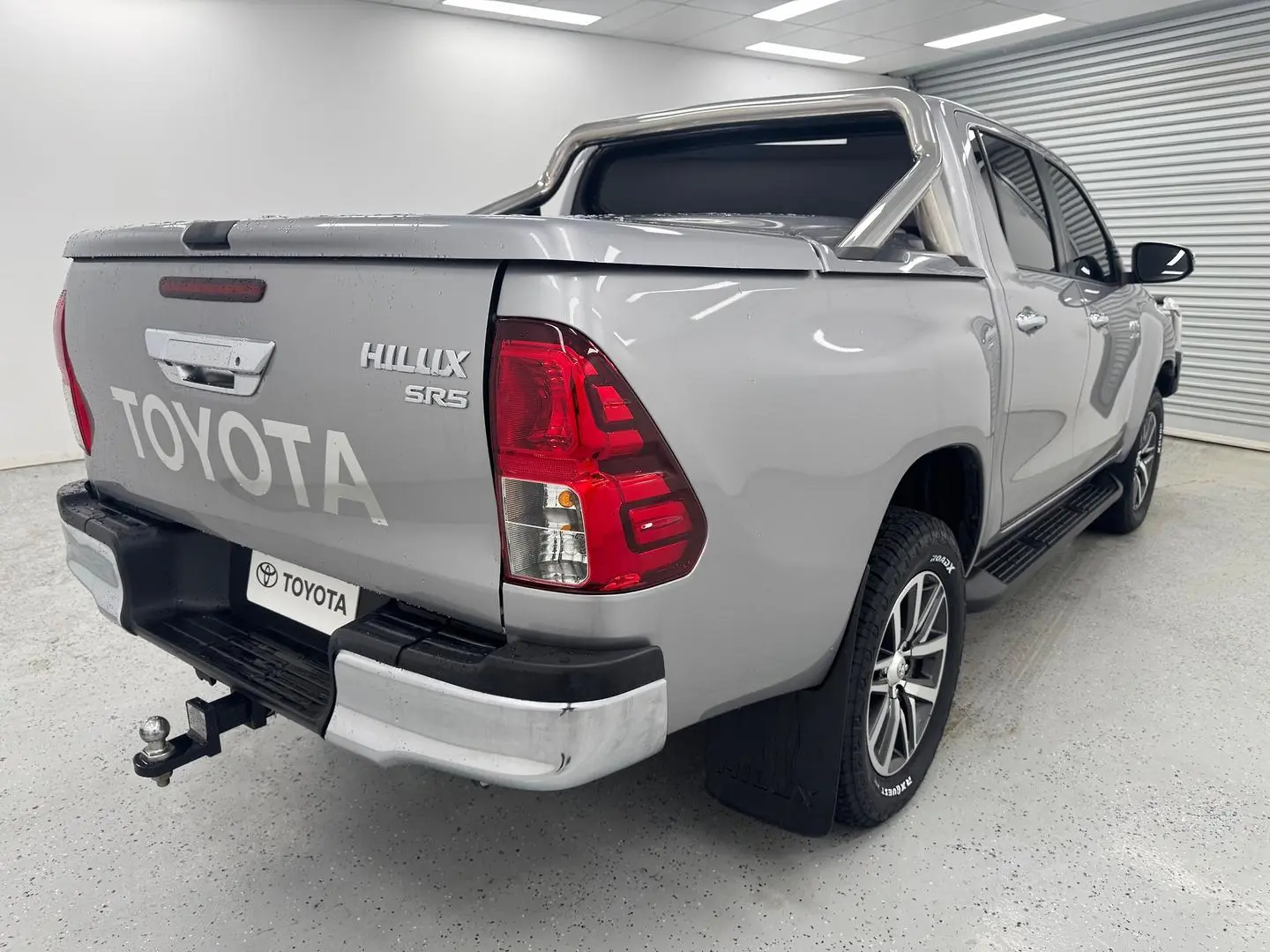 2020 Toyota Hilux Gallery Image 3