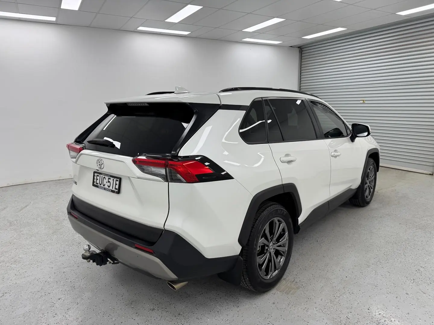 2022 Toyota RAV4 Gallery Image 3