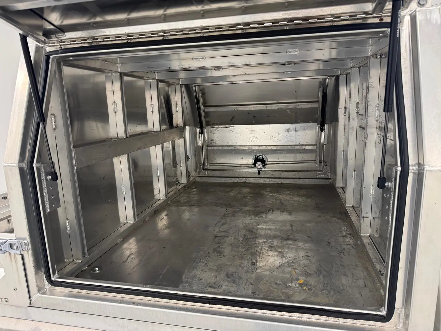 2019 Toyota Hilux Gallery Image 37