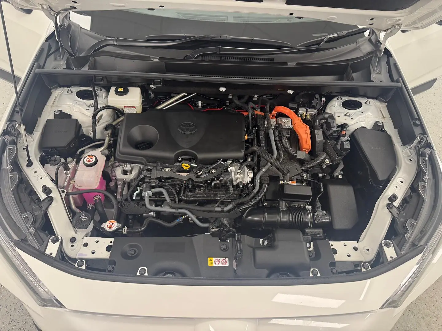 2022 Toyota RAV4 Gallery Image 14