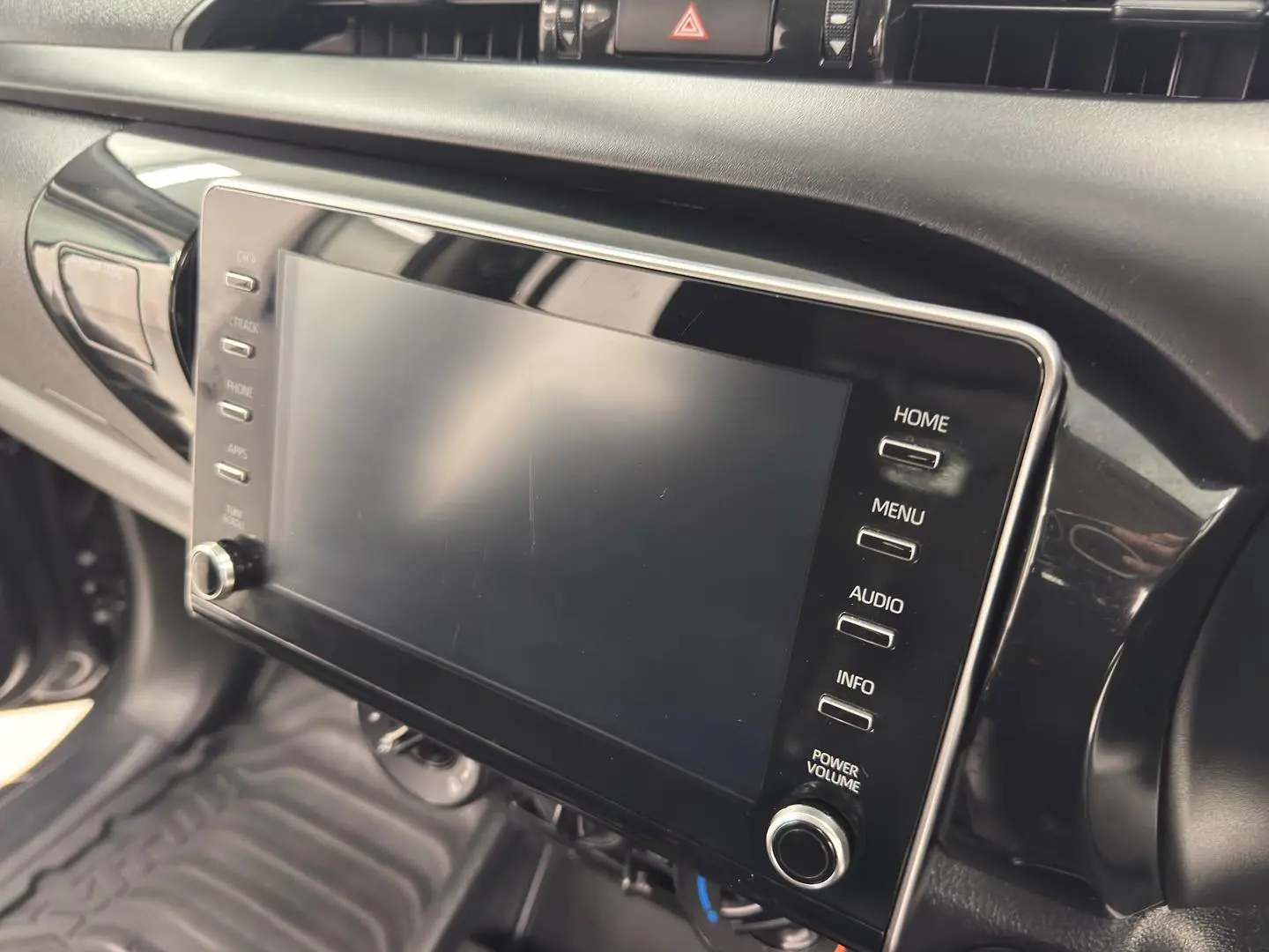 2022 Toyota Hilux Gallery Image 18