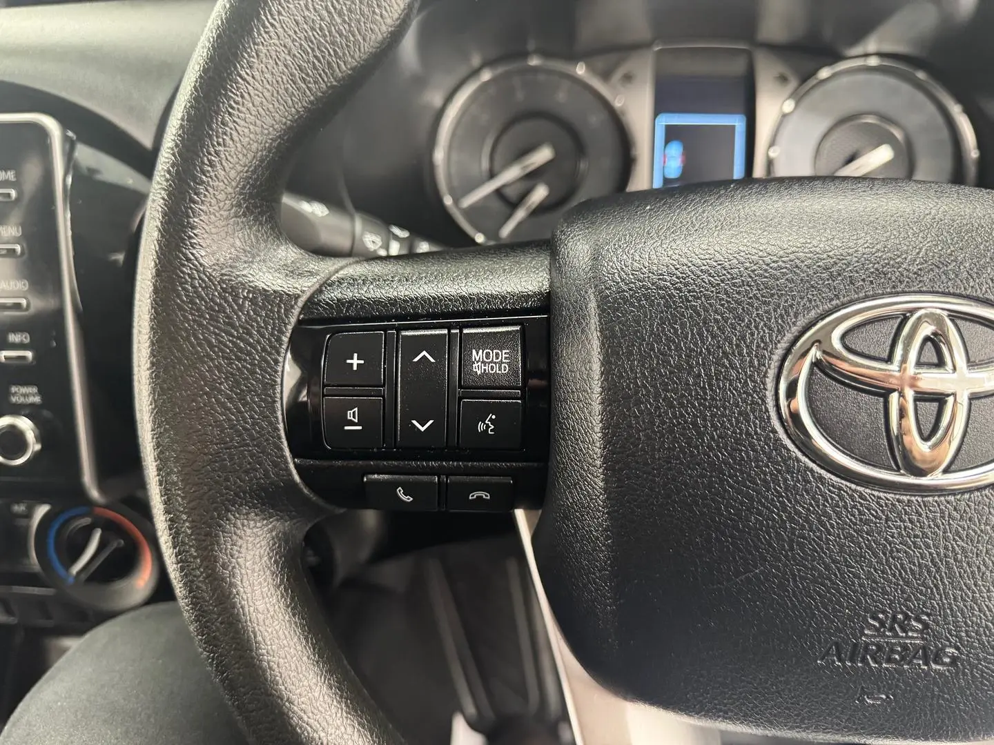 2023 Toyota Hilux Gallery Image 17
