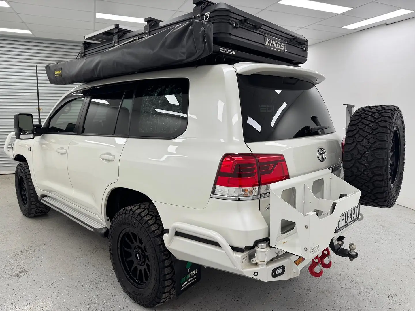 2017 Toyota Landcruiser Gallery Image 4
