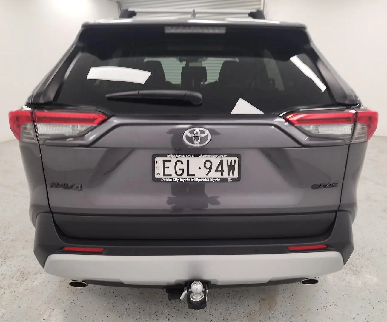 2019 Toyota RAV4 Gallery Image 3
