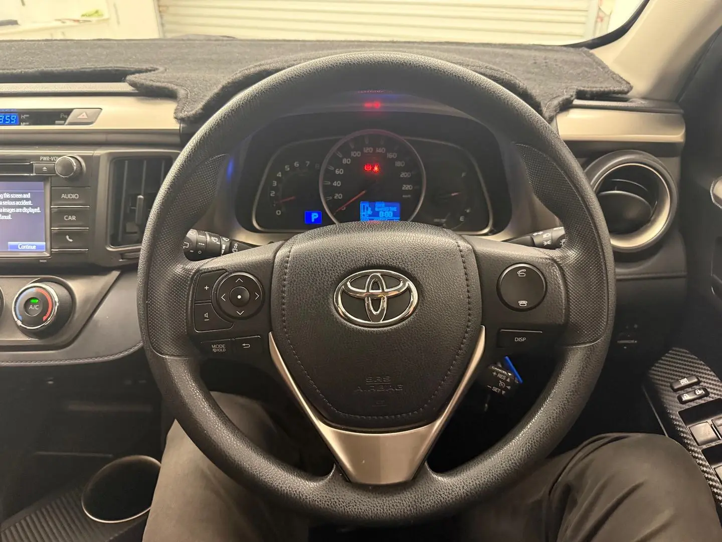 2014 Toyota RAV4 Gallery Image 26