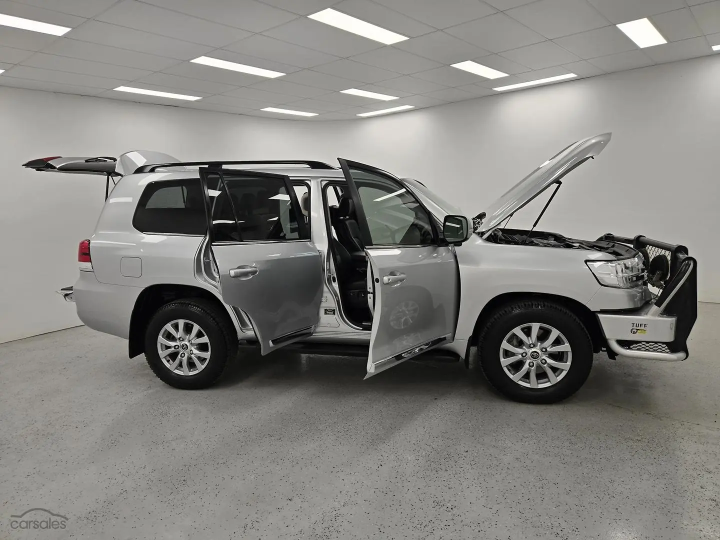 2018 Toyota Landcruiser Image 9