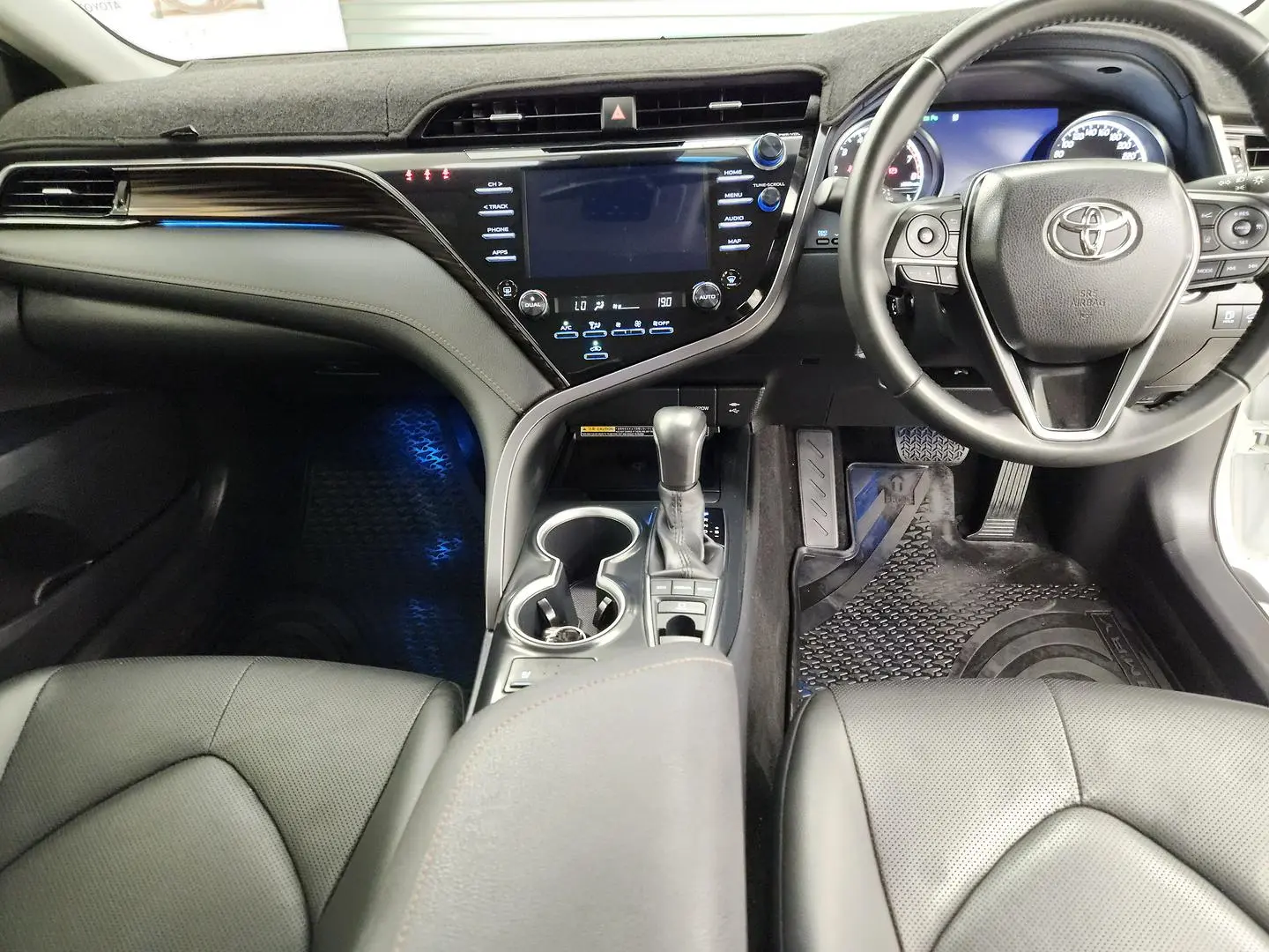 2020 Toyota Camry Gallery Image 27