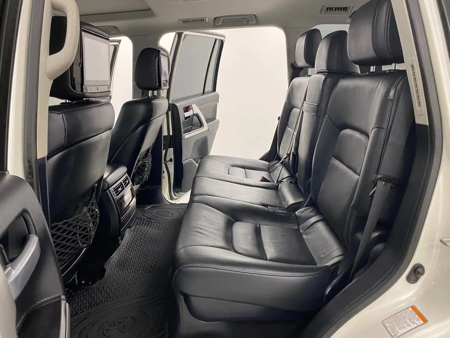 2019 Toyota Landcruiser Gallery Image 18