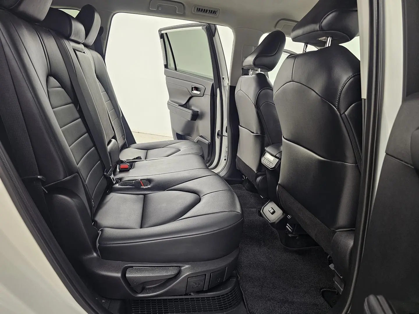 2022 Toyota Kluger Gallery Image 22