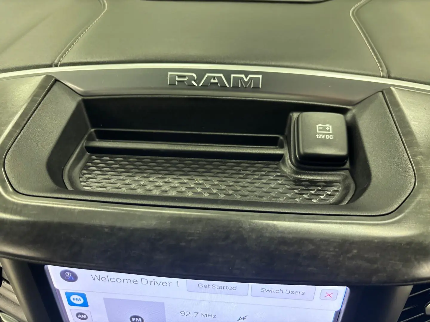 2023 RAM 1500 Gallery Image 29