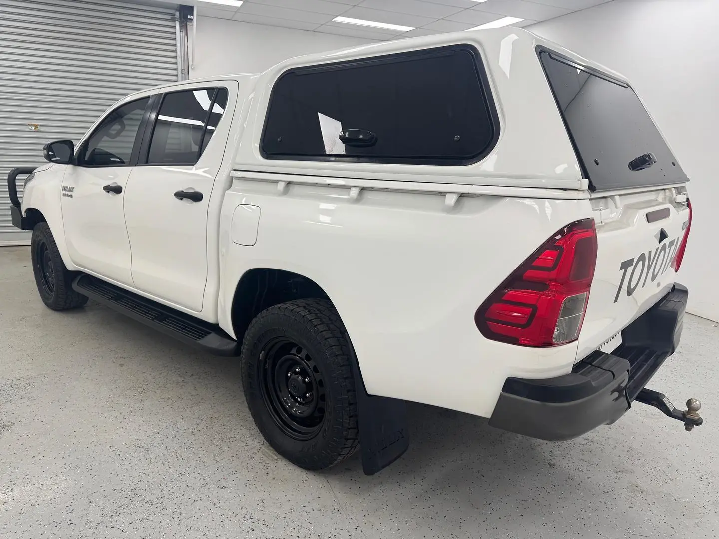 2021 Toyota Hilux Gallery Image 4