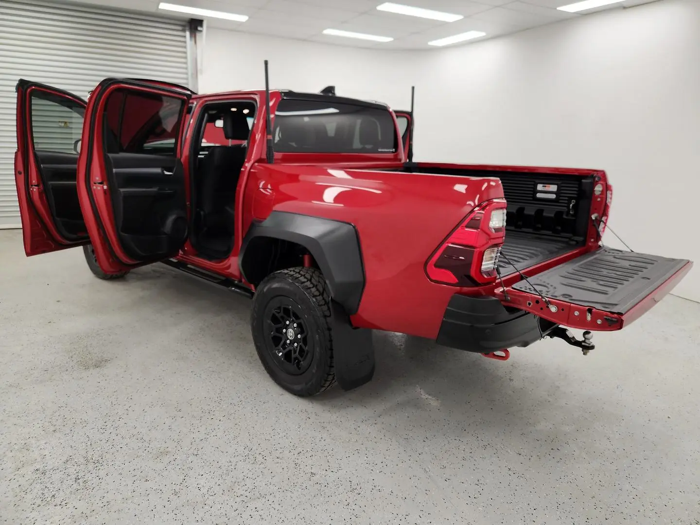 2023 Toyota Hilux Gallery Image 12