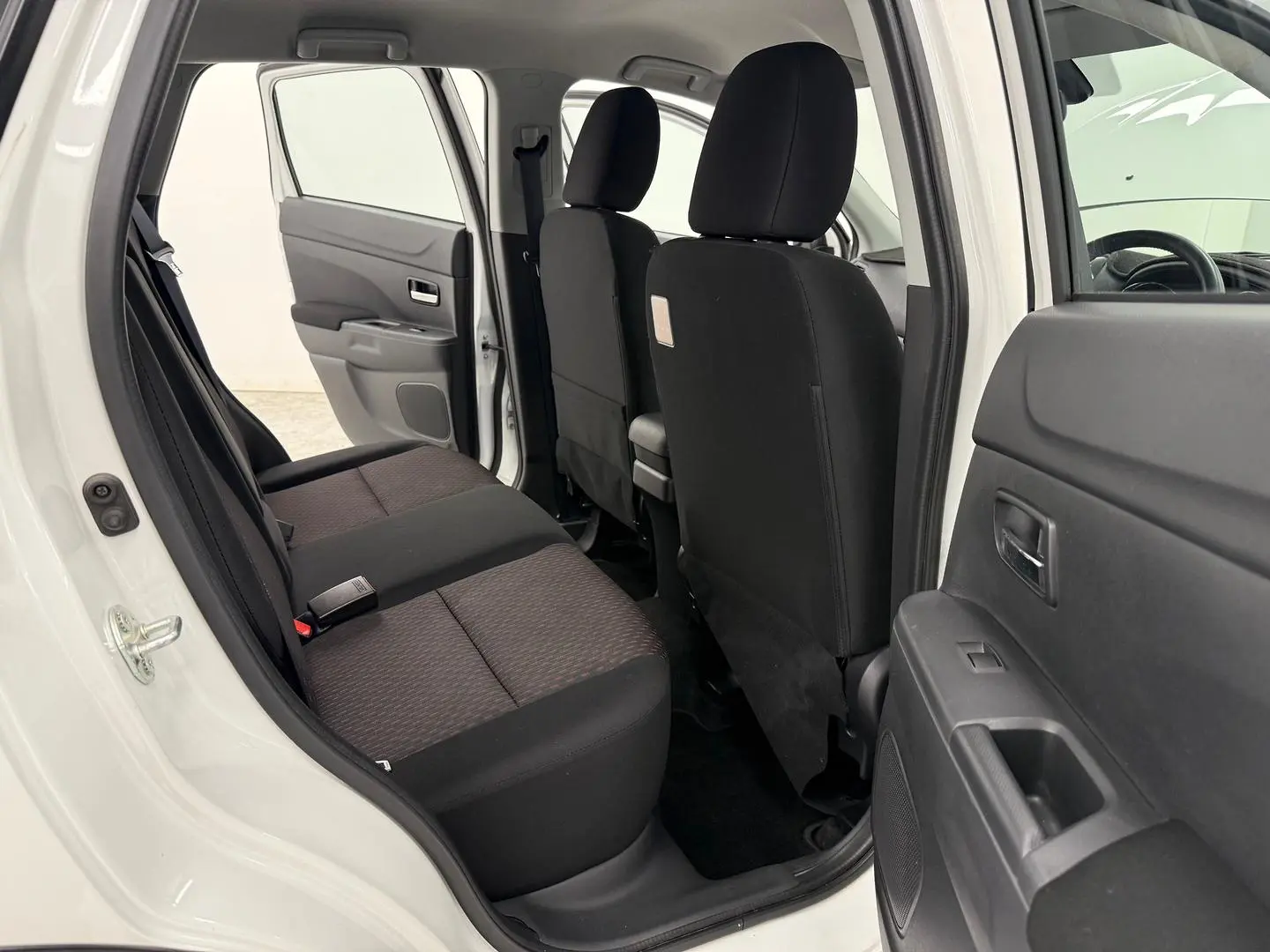 2019 Mitsubishi ASX Gallery Image 16