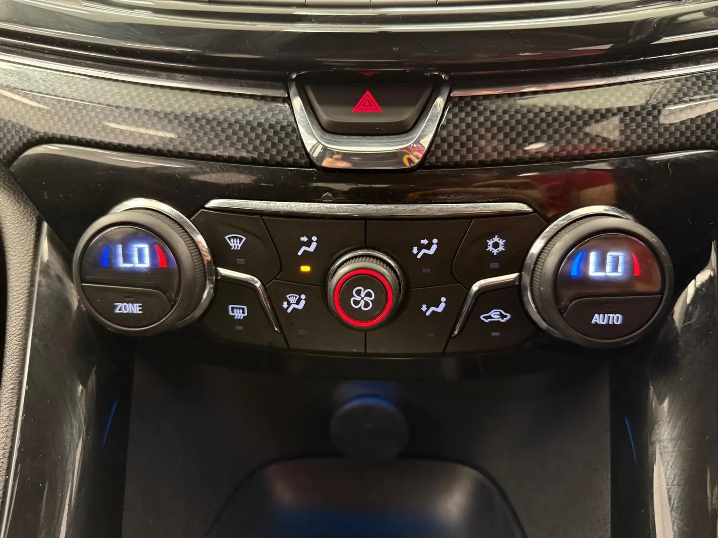 2017 Holden Commodore Gallery Image 32