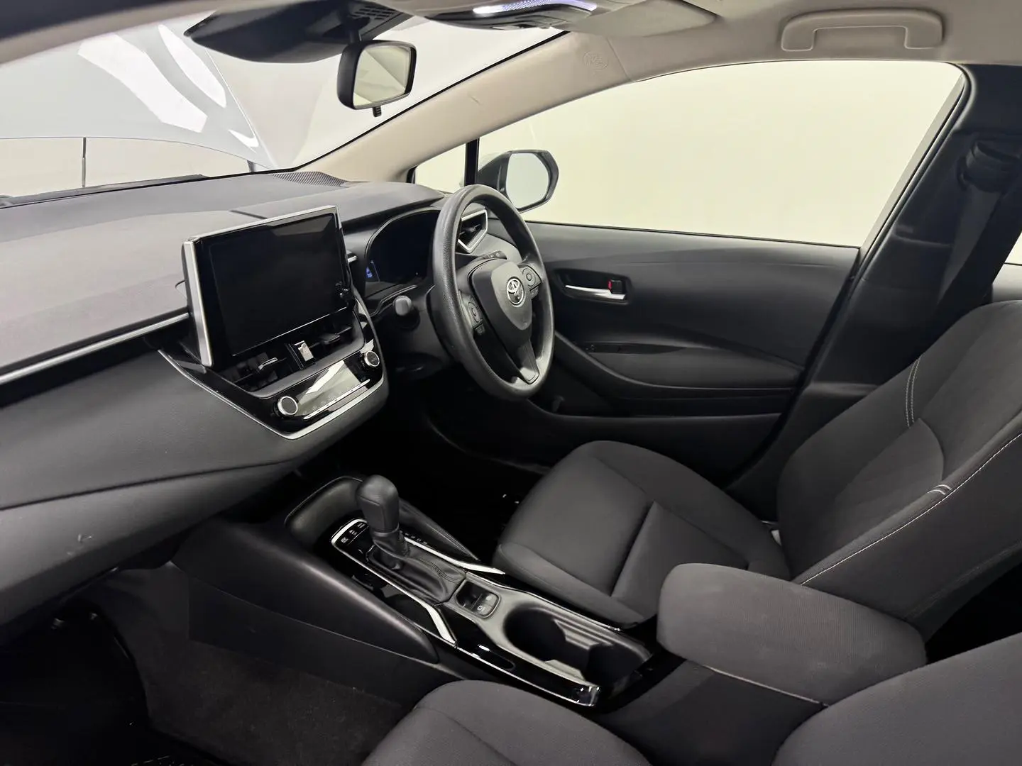 2023 Toyota Corolla Gallery Image 24