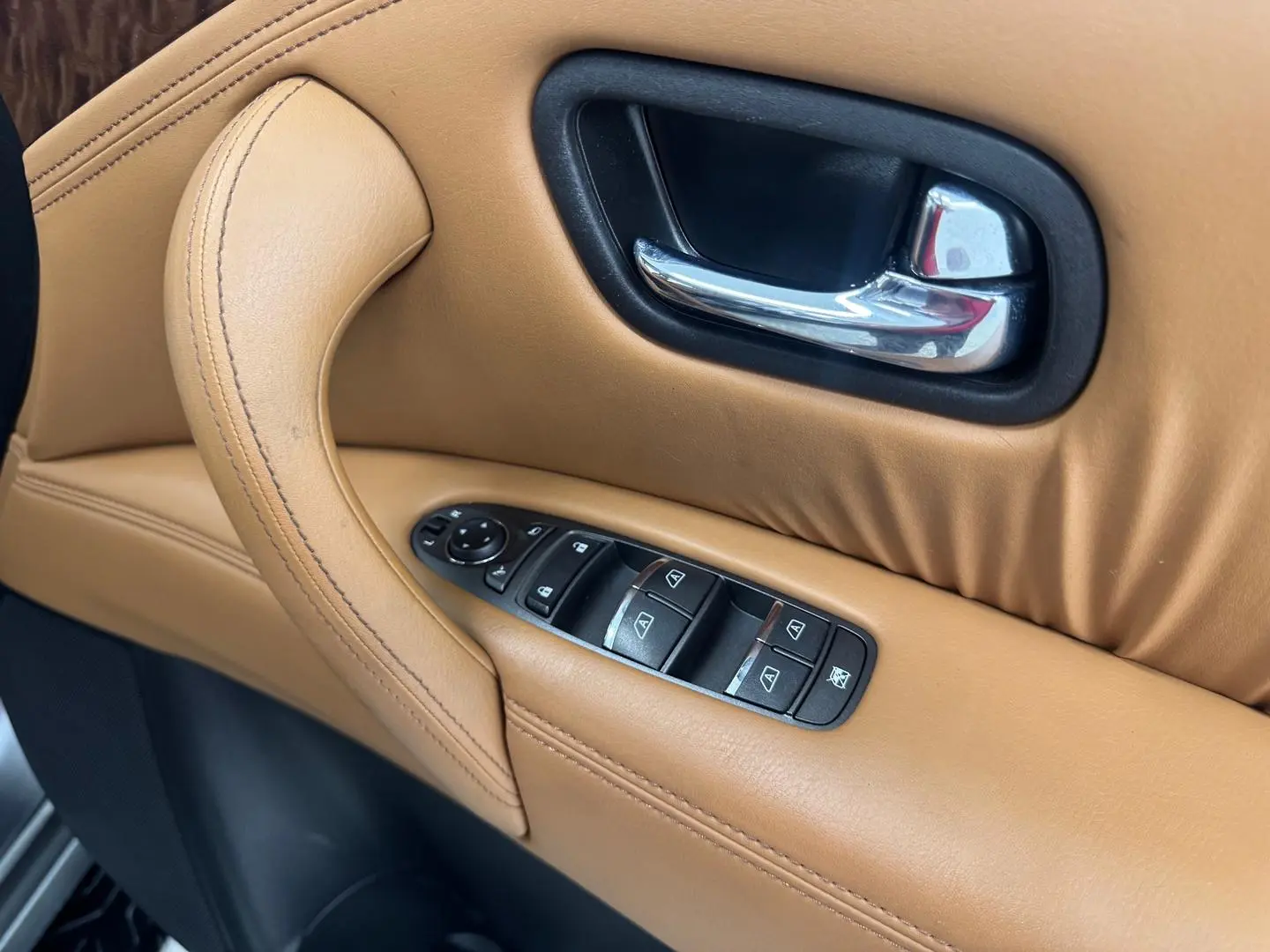 2021 Nissan Patrol Gallery Image 16