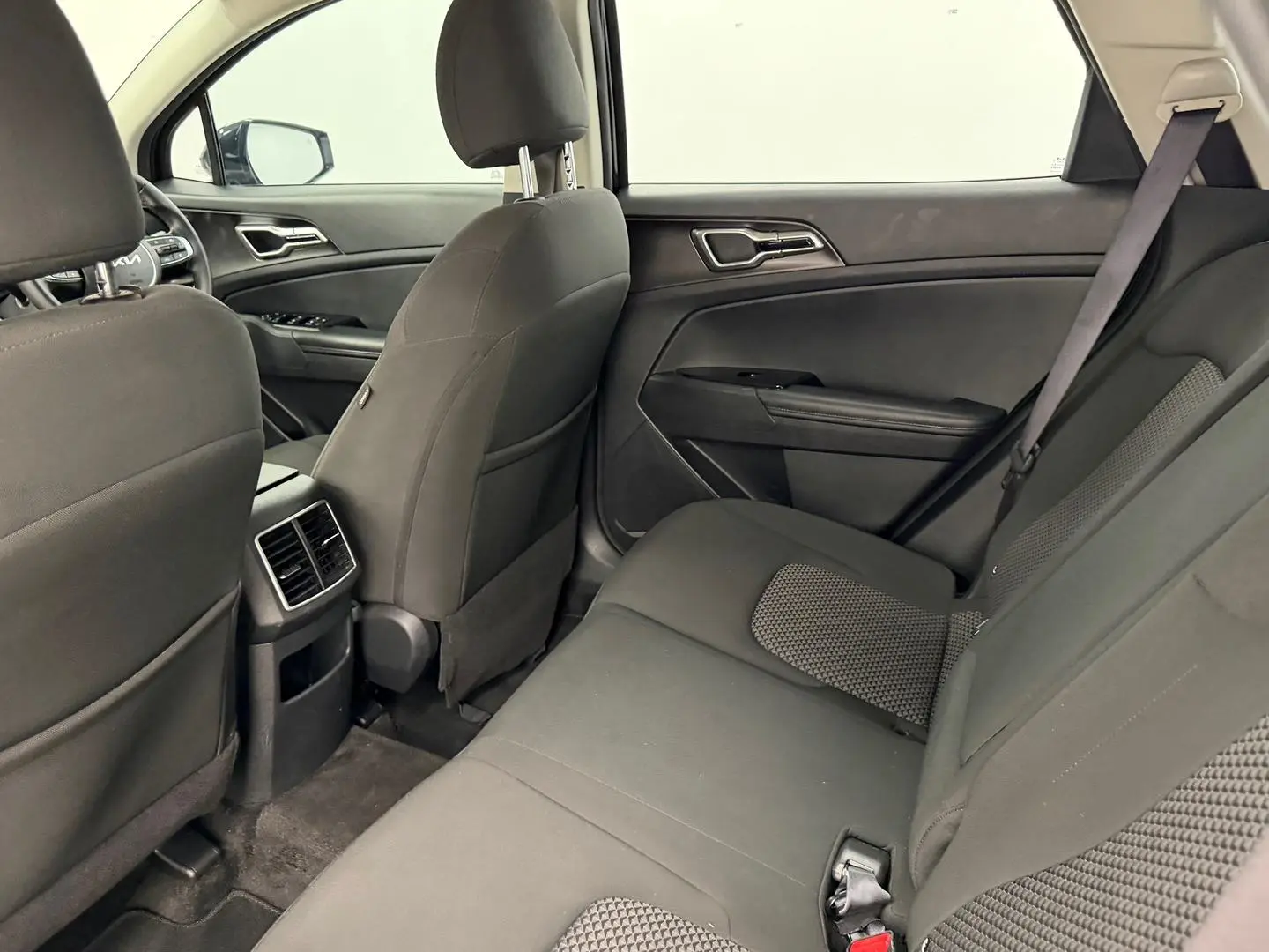 2024 Kia Sportage Gallery Image 25