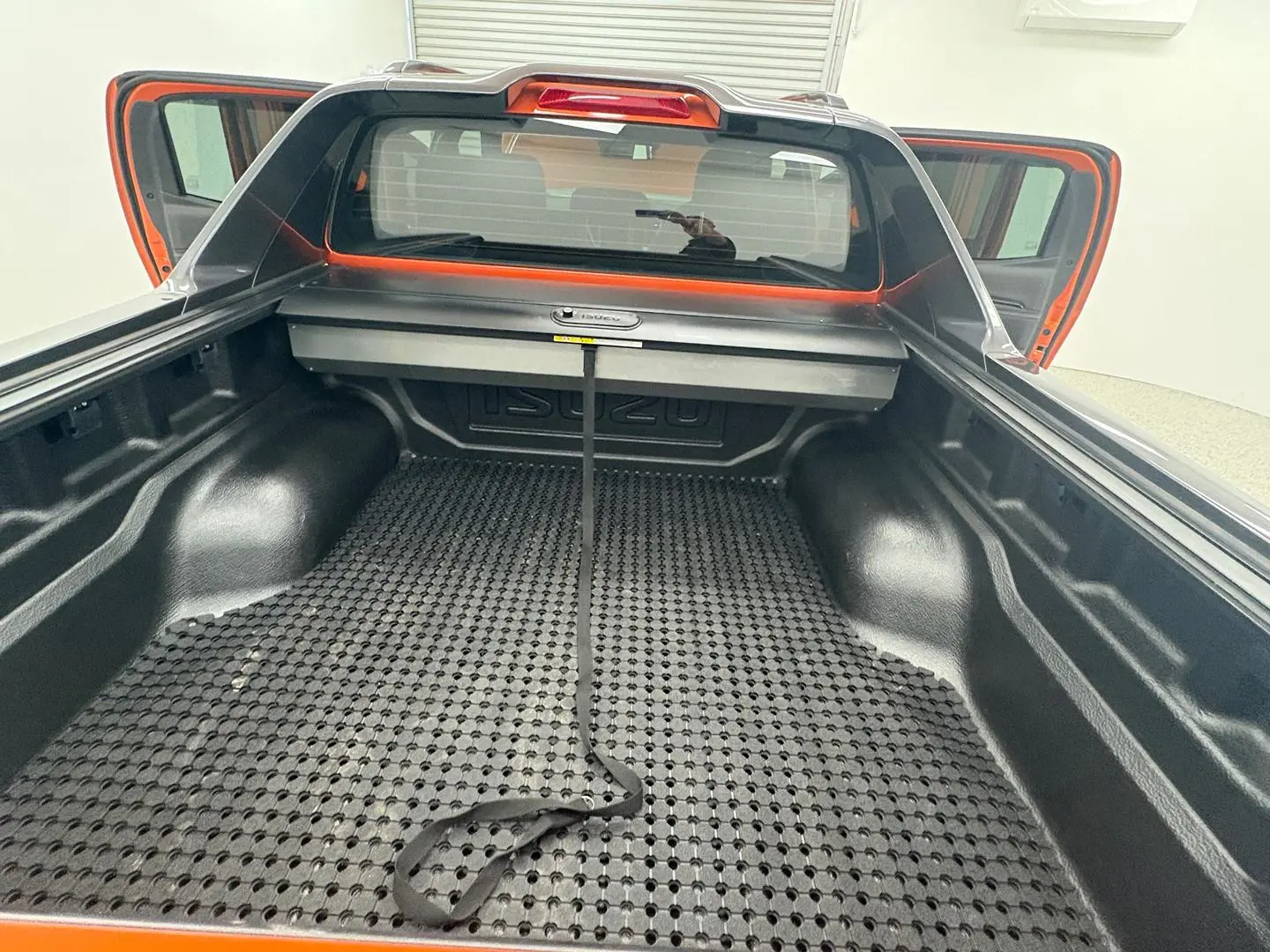 2021 Isuzu D-MAX Gallery Image 17