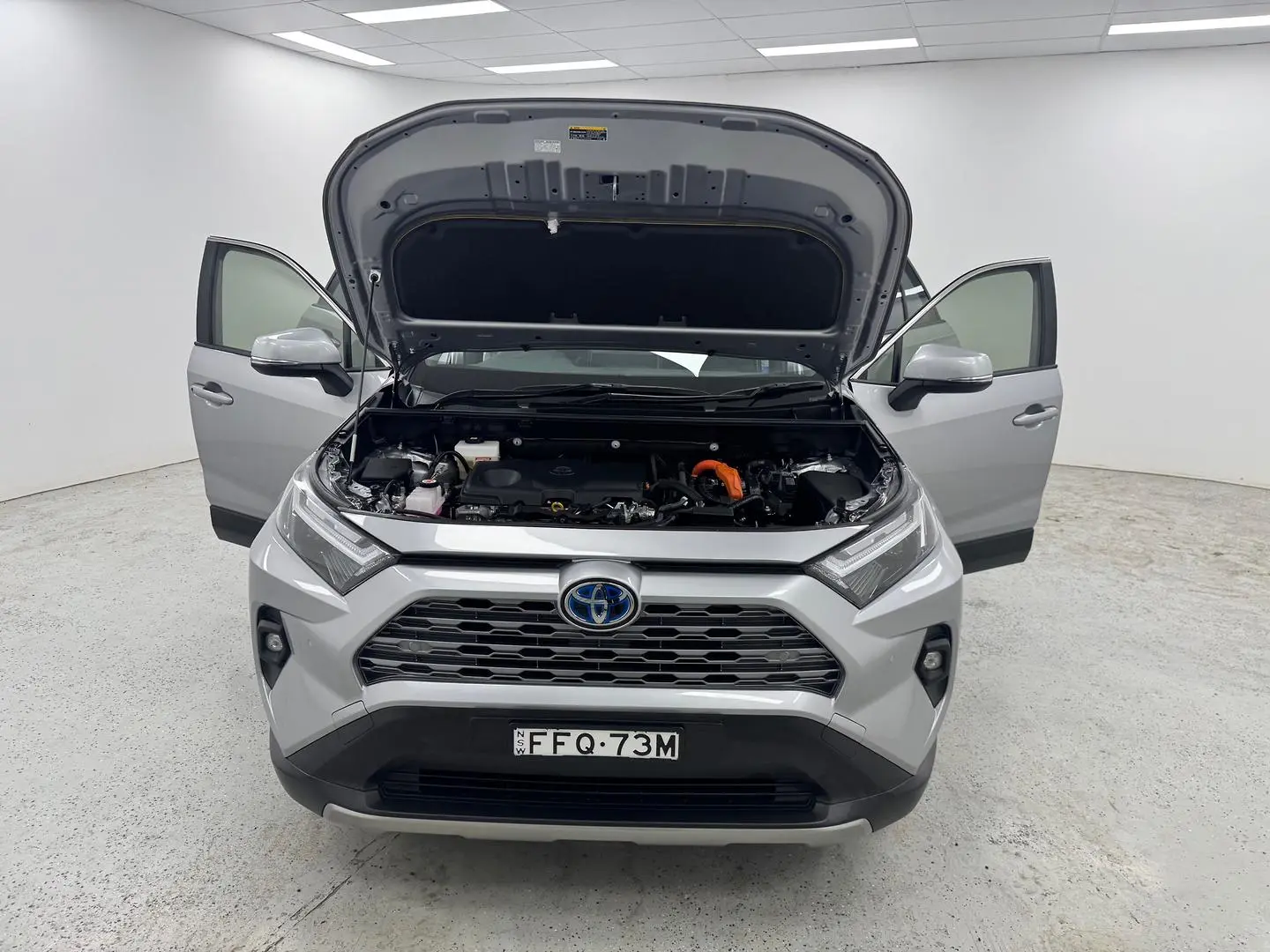 2024 Toyota RAV4 Gallery Image 13