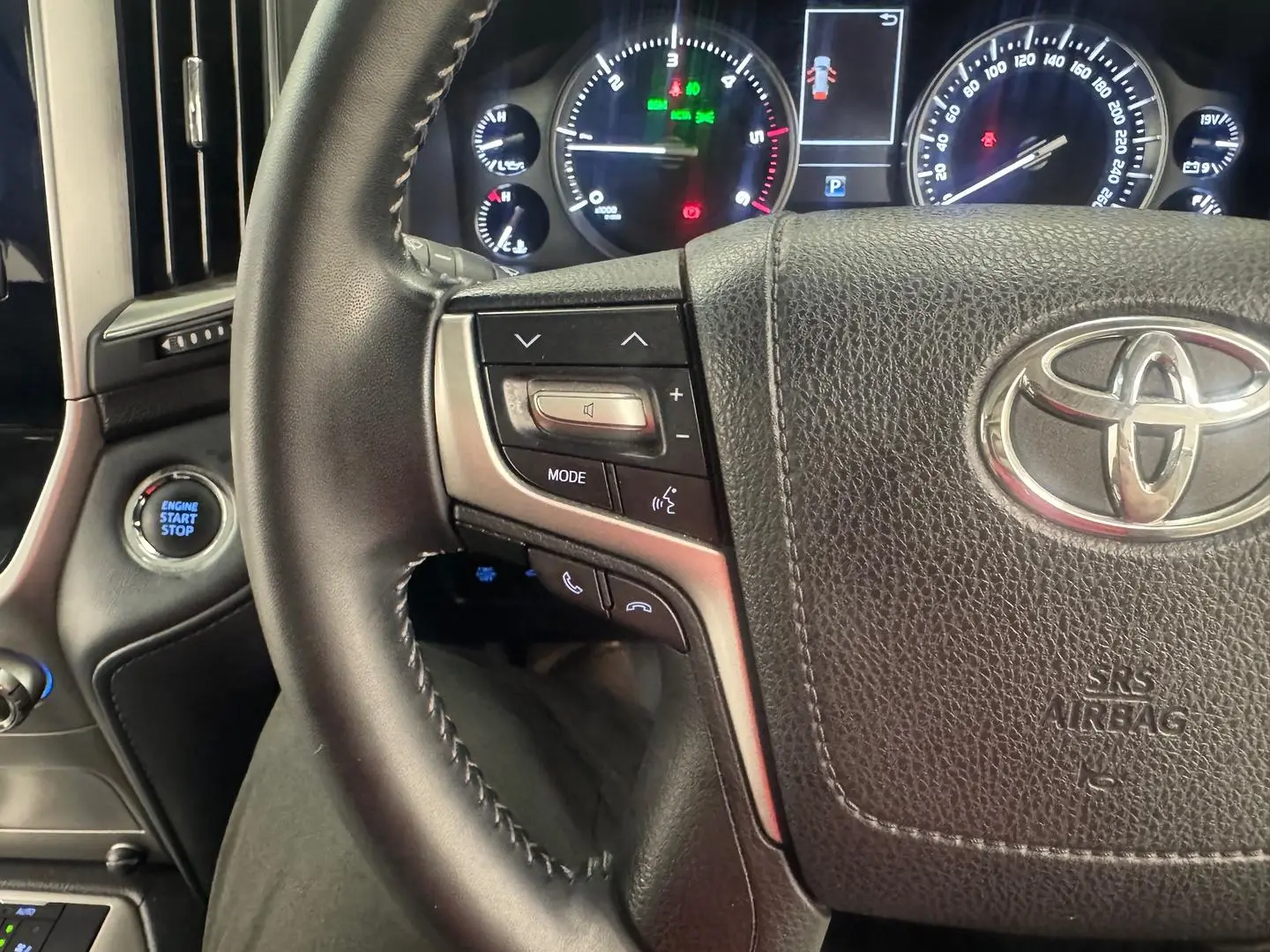 2019 Toyota Landcruiser Gallery Image 22