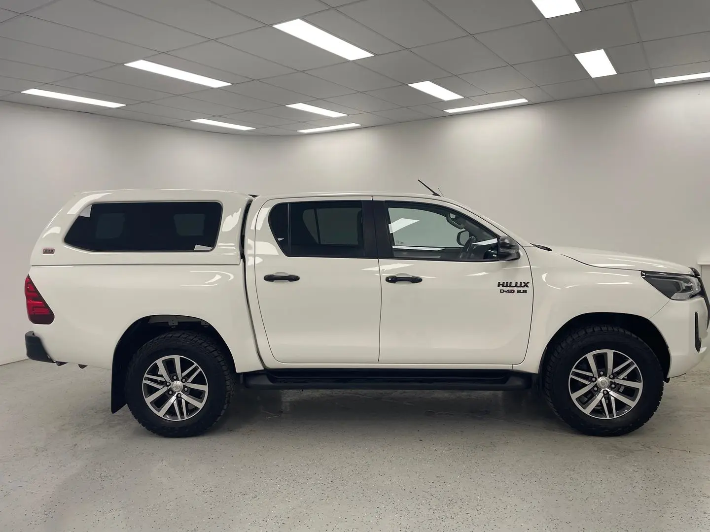 2021 Toyota Hilux Gallery Image 2