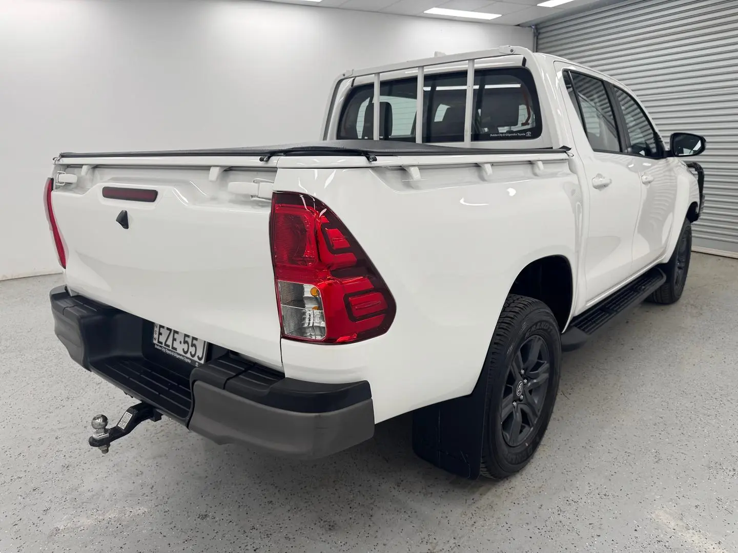 2023 Toyota Hilux Gallery Image 3