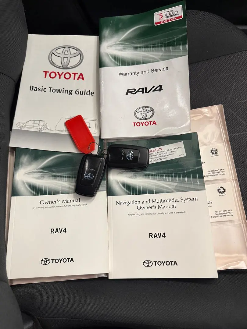 2019 Toyota RAV4 Gallery Image 31