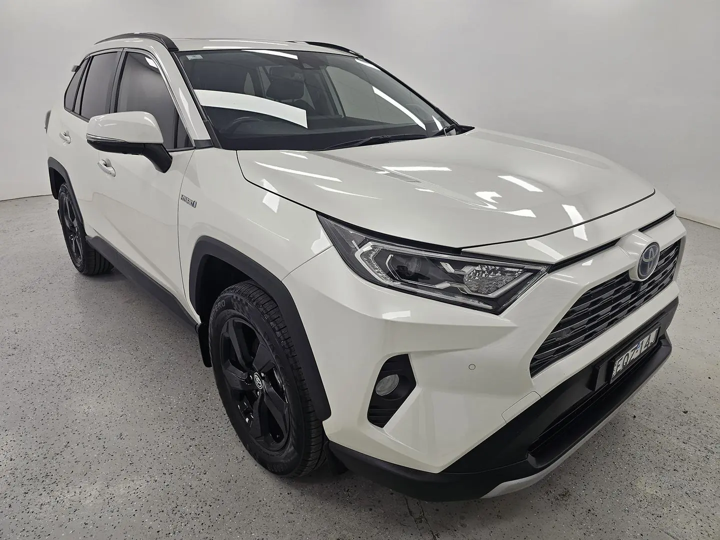 2021 Toyota RAV4 Gallery Image 1
