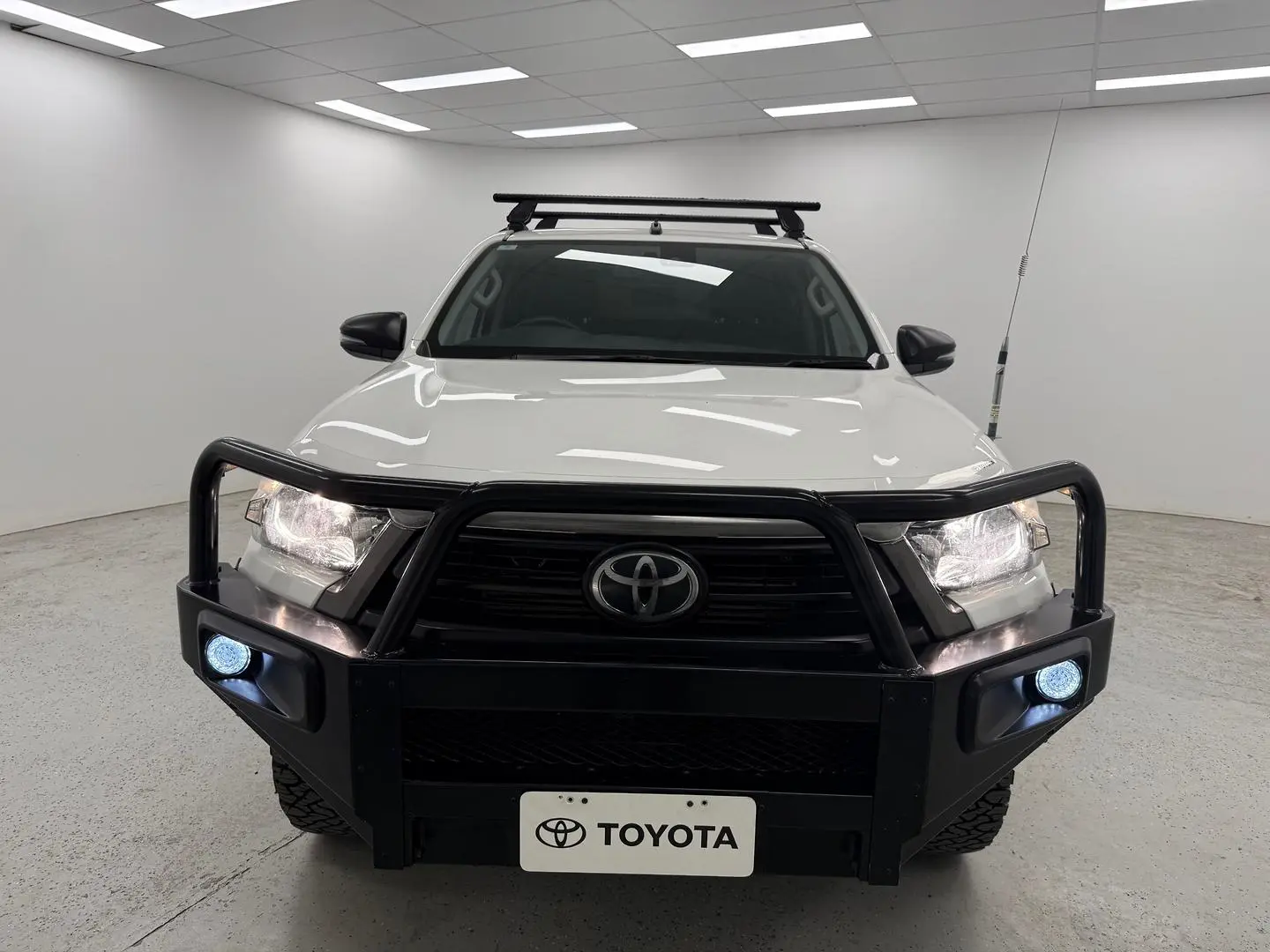 2020 Toyota Hilux Gallery Image 45