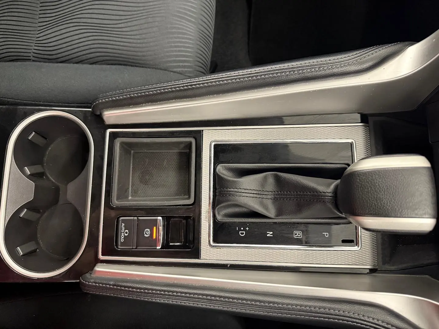 2023 Mitsubishi Pajero Sport Gallery Image 35